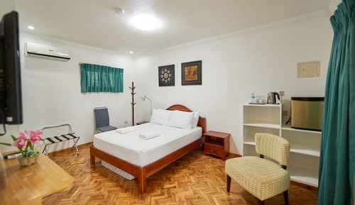 Deluxe Double Room, Garden View