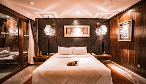 Luxe Sarang
