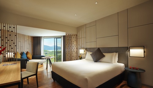 Deluxe Sea Facing King Room 