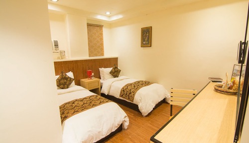 Deluxe Twin Room