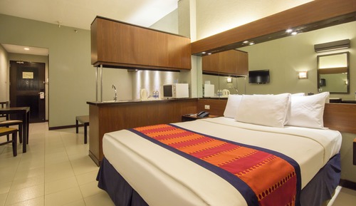Suite, 1 Queen Bed with Sofa bed, Accessible, Non Smoking