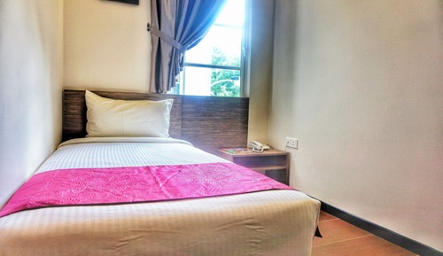 Standard Single Room