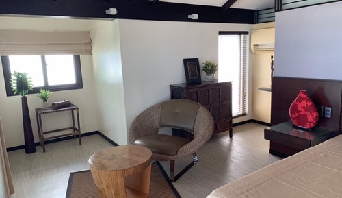 Room (Asiana)