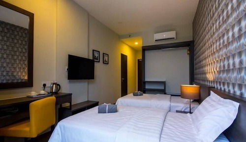 Premium Deluxe Twin Room