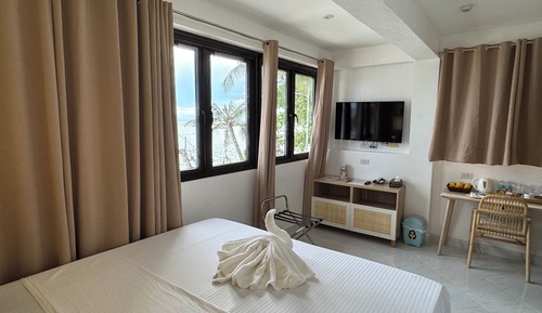 Panoramic Room