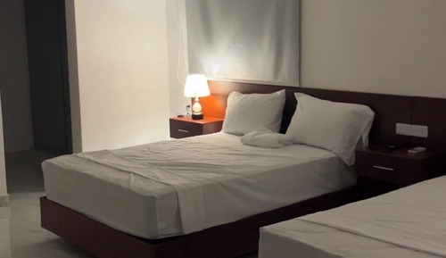 Comfort Room, Park View