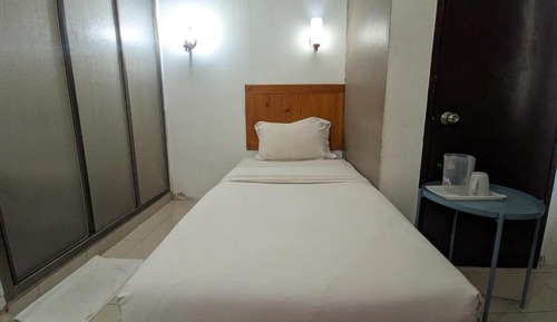Standard Single Room