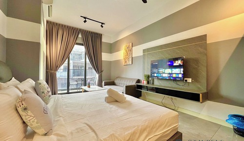 Comfort Studio, 1 King Bed, Non Smoking
