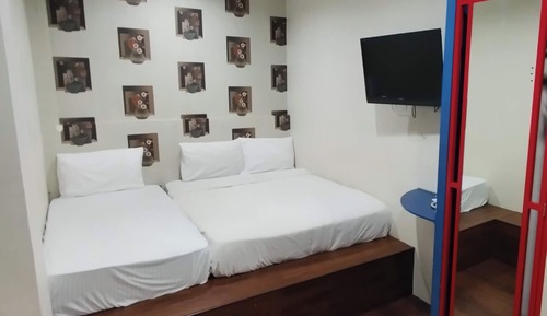 Basic Triple Room