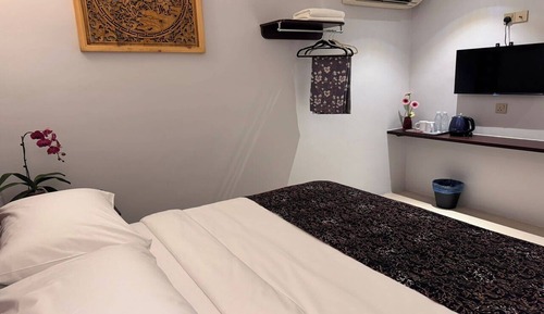 Double Room, 1 Queen Bed