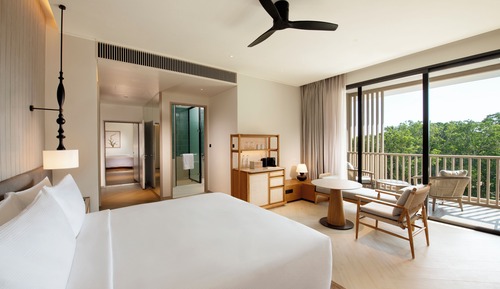 Executive Room, 1 King Bed, Balcony