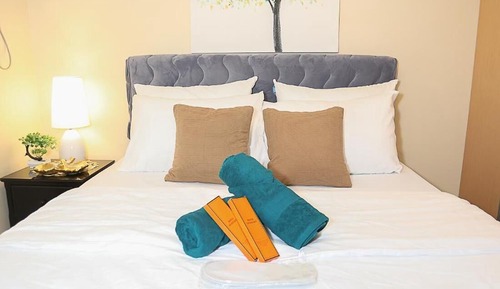 Condo, 1 Bedroom, Smoking, Balcony