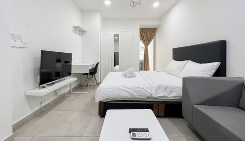Luxury Studio
