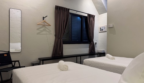Superior Twin Room, City View