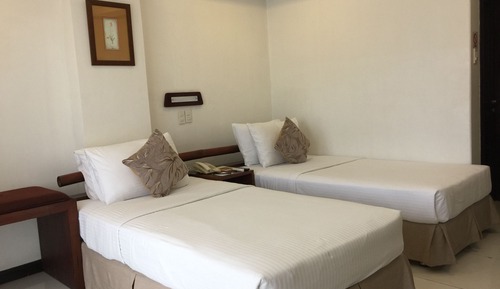 Deluxe Suite