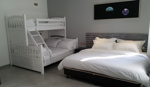 Family Room, 1 Bedroom