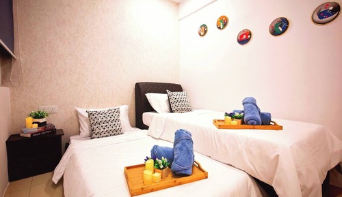 Condo, 3 Bedrooms, Accessible, Balcony
