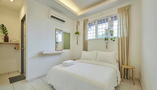 Double Room, 1 Queen Bed, Private Bathroom
