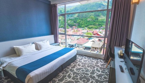Deluxe King Room