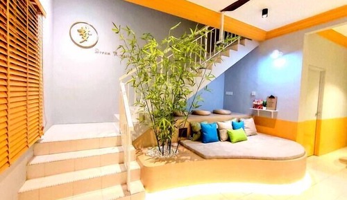 Basic House, Non Smoking