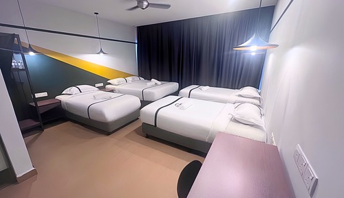 Family Room, Multiple Beds