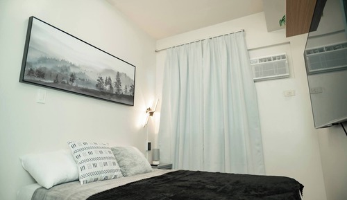 Condo, 2 Bedrooms, Accessible, Smoking