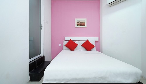 Standard Room, No Windows