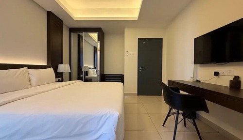 Two Bedroom Deluxe with Balcony