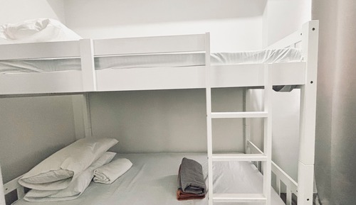 Condo, 2 Bedrooms