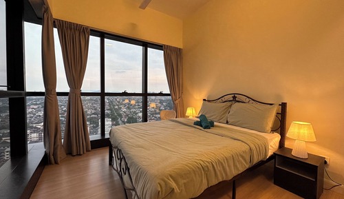 Luxury Apartment, City View