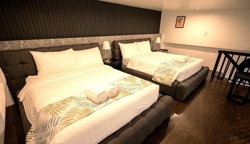 Deluxe Loft