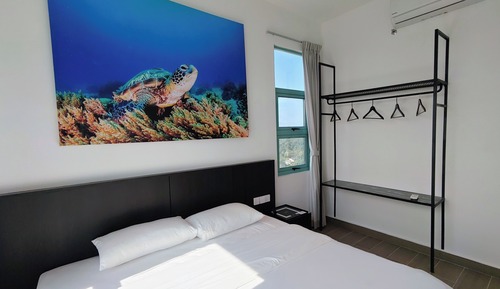 Deluxe Suite, Multiple Beds, Balcony, Sea View