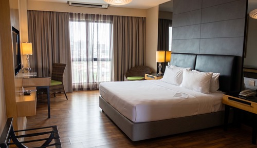 Deluxe Suite