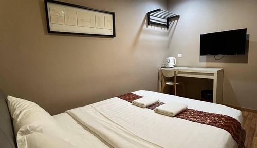 Standard Room, 1 Queen Bed, Non Smoking