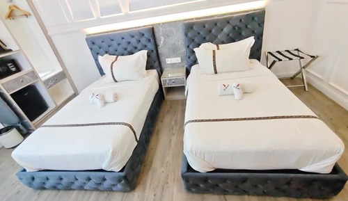 Deluxe Double or Twin Room