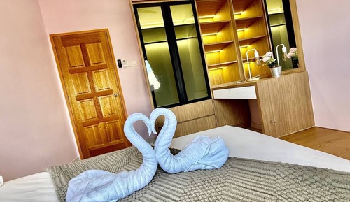 Family Apartment, 4 Bedrooms, Non Smoking, City View