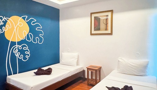 Standard Twin Room