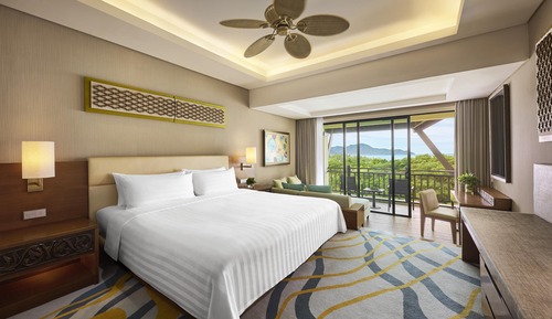 Garden Deluxe Seaview (King)
