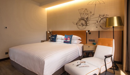 Deluxe Room, 1 King Bed