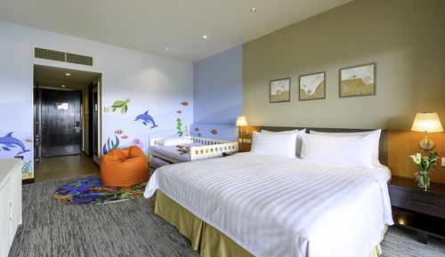 Family Room, 1 King Bed with Sofa bed (Clown Fish Themed)