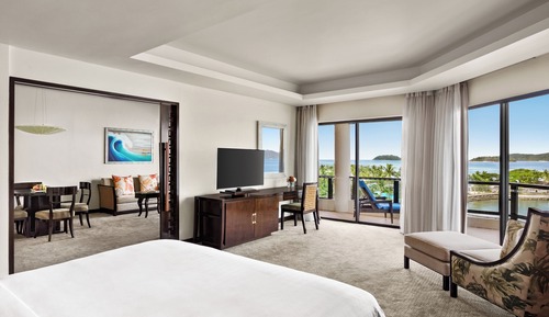 Kinabalu Deluxe Seaview Suite (King)