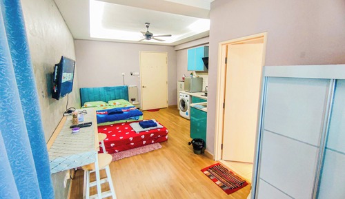 Deluxe Suite, City View
