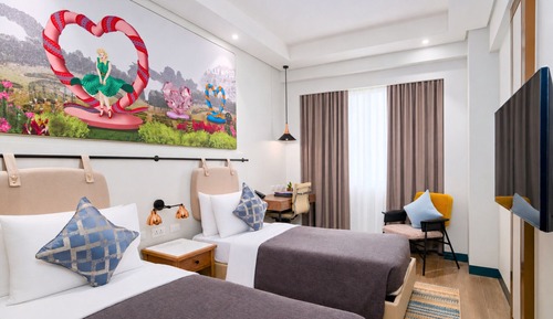 Twin Room in Iloilo Business Park