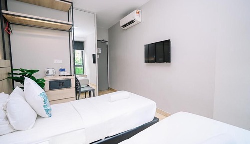 Standard Twin Room