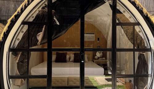 Deluxe Cabin, Garden View