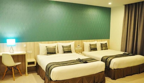 Standard Quadruple Room
