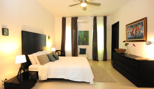 Caribbean Oceanfront Apartment with Spectacular Ocean view