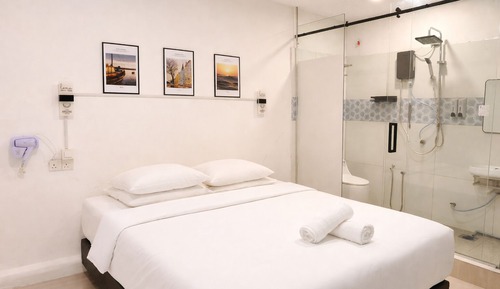 Standard Double Room, 1 Queen Bed