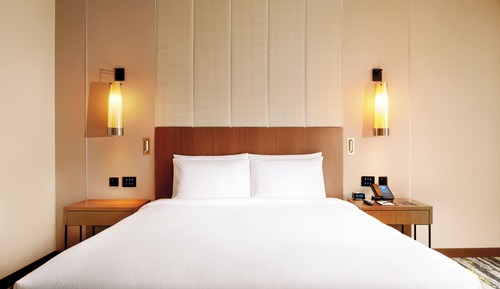 Deluxe Room, 1 King Bed