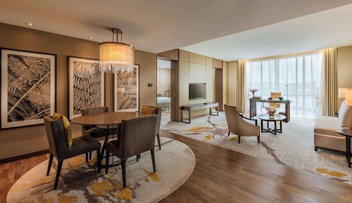 Executive Suite, 1 King Bed with Sofa bed